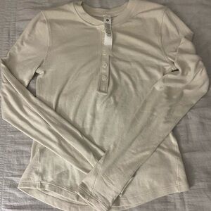 Lululemon Hold Tight Henley Top (NWOT)